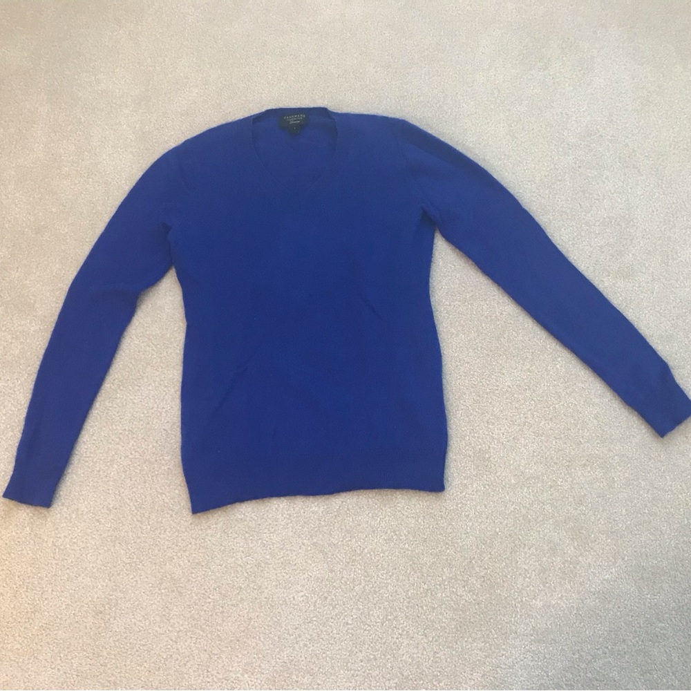 Women’s Cashmere V-Neck Blue Sweater